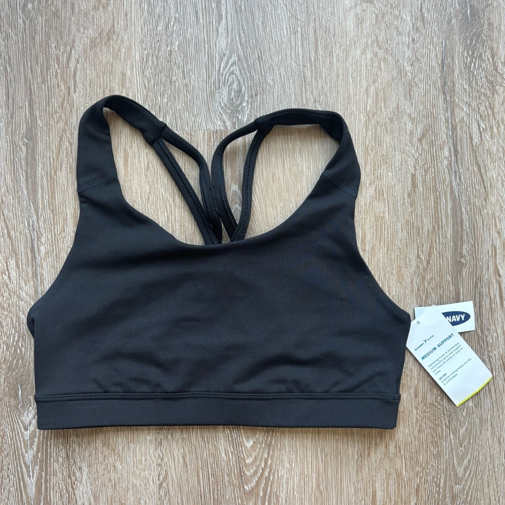 NWT Black Sports Bra - Old Navy - Women’s US Medium
